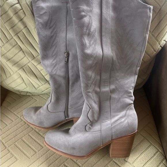 ARULA Shoes - ARULA Gray Heeled Boots